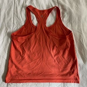 Lululemon racer back tank 8” in good condition